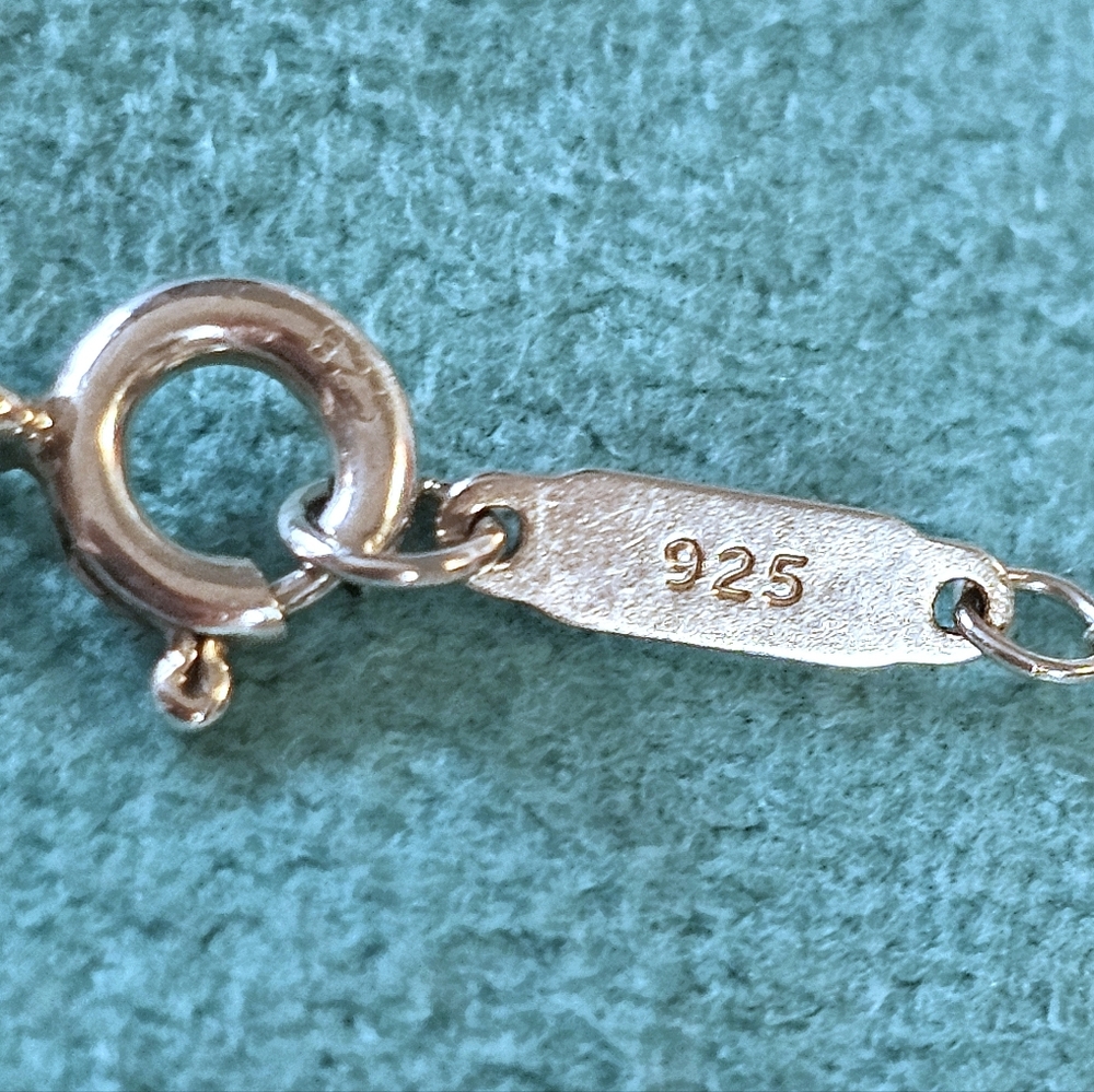 🏃‍♀️Tiffany & Co. x Nike “Run Like A Girl” Sterling Silver 925 Necklace ✨️ - Picture 7 of 16